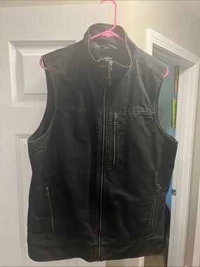 Kuhl Black Men's Zip-Front Utility Vest